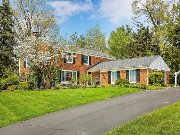 647 S Spinningwheel Ln, Bloomfield Hills, MI 48304