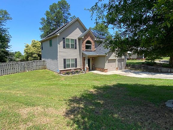 2nd image of 205 Fairlane Drive