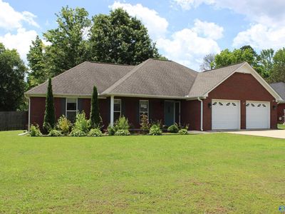 1010 Clint Dr SE, Hartselle, AL, 35640
