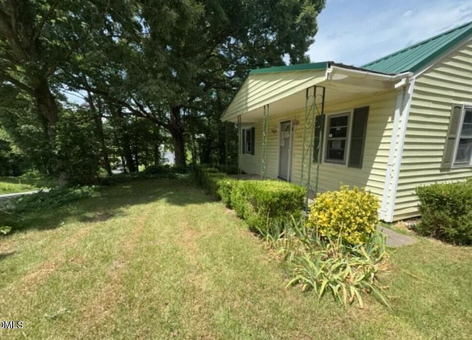 1st image of 568 Daniel St