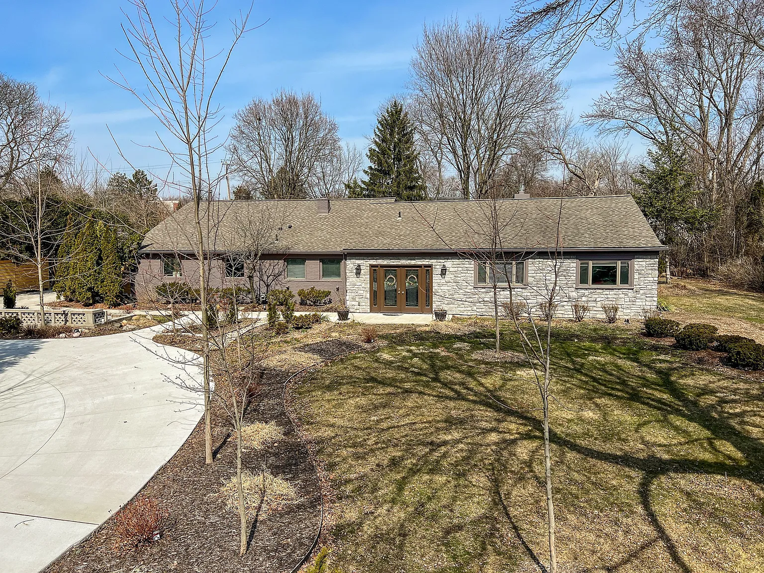2818 Hylane Dr photo 1