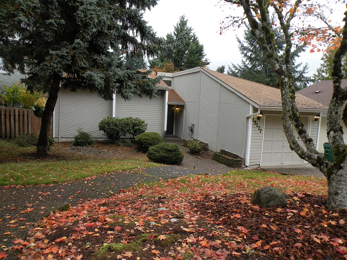 Building Photo - 15177 SW Barcelona Way