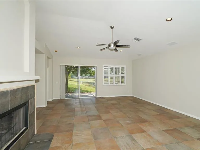 5453 New Covington Dr — Photo 7
