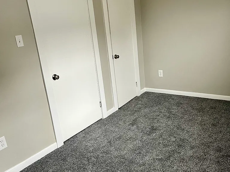 625 Miller St — Photo 16