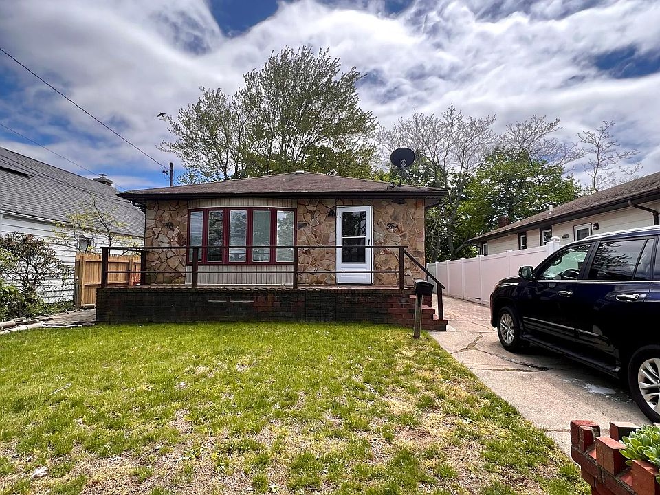 1st image of 5 Gerald Ave #1
