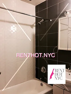 Rented by Weissman Realty | media 14