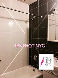 Rented by Weissman Realty