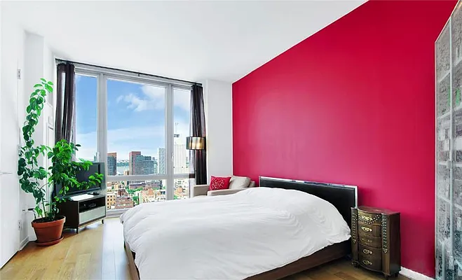 Rented by Engel & Völkers New York City | media 10