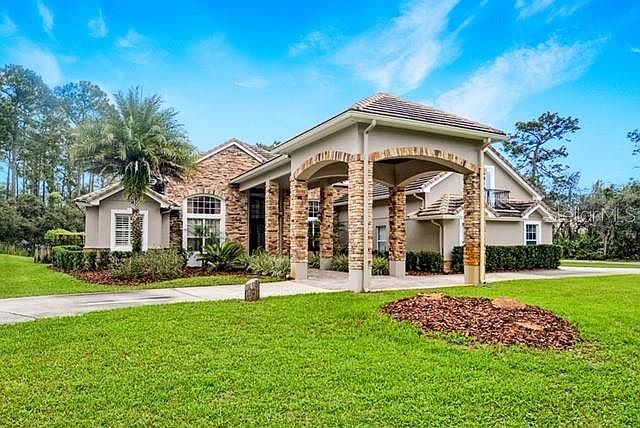 1st image of 2751 Lake Pickett Pl