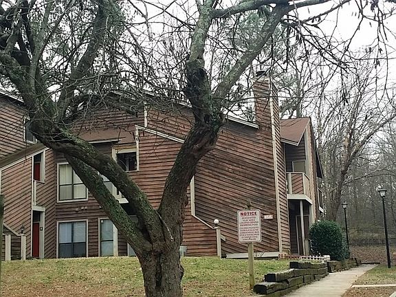 4th image of 4616 Sharon Chase Dr APT D