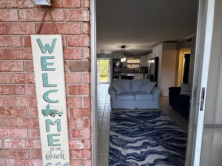 22 Comares Ave #2B — Photo 15