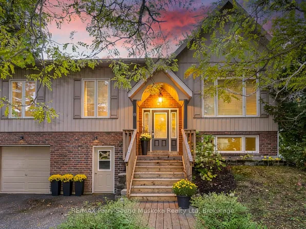 8 Ansley St, Parry Sound, ON P2A 1L6