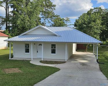 223 3rd Ave NW, Arab, AL, 35016