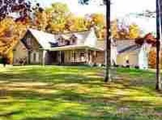 942 Reed Rd, Lexington, TN 38351