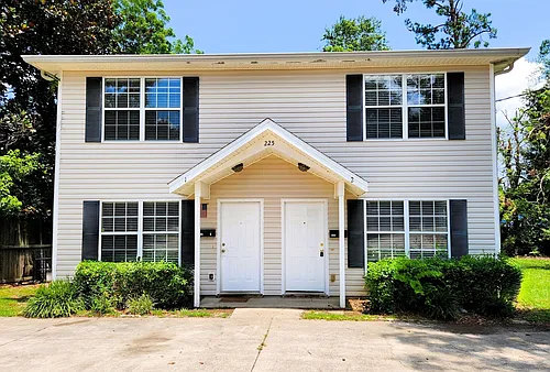 225 Rivoli Rd #1 Photo 1