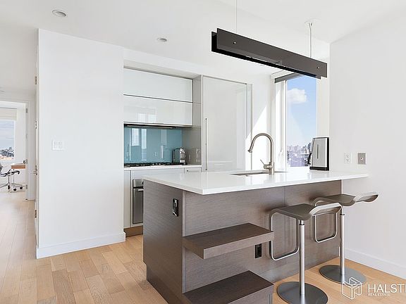 4th image of 22 N 6th St APT 15K