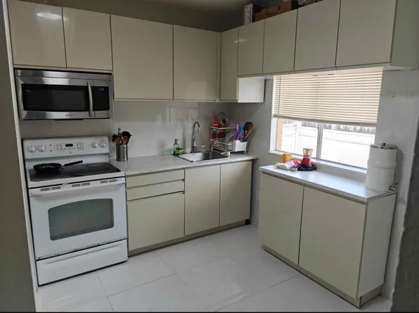2927 SE 16th Ter, Miami, FL 33145