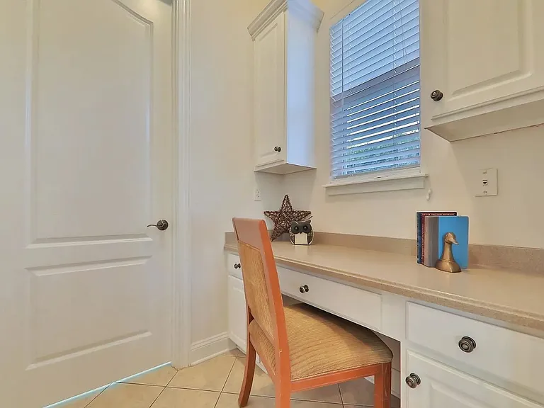 10036 Watermark Ln — Photo 11