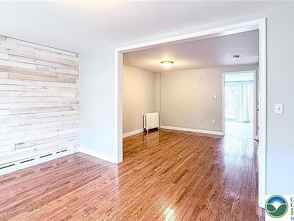 5th image of 315 Brodhead St