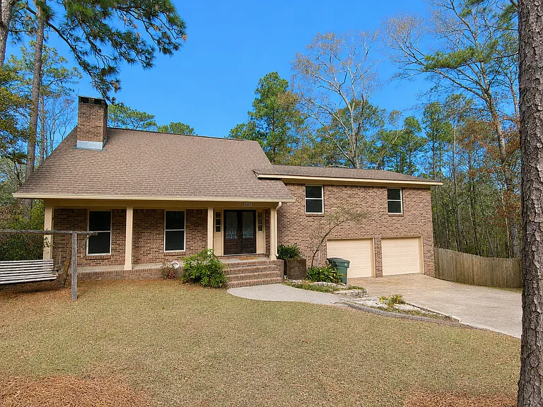 143 Buena Vista Dr — Photo 1