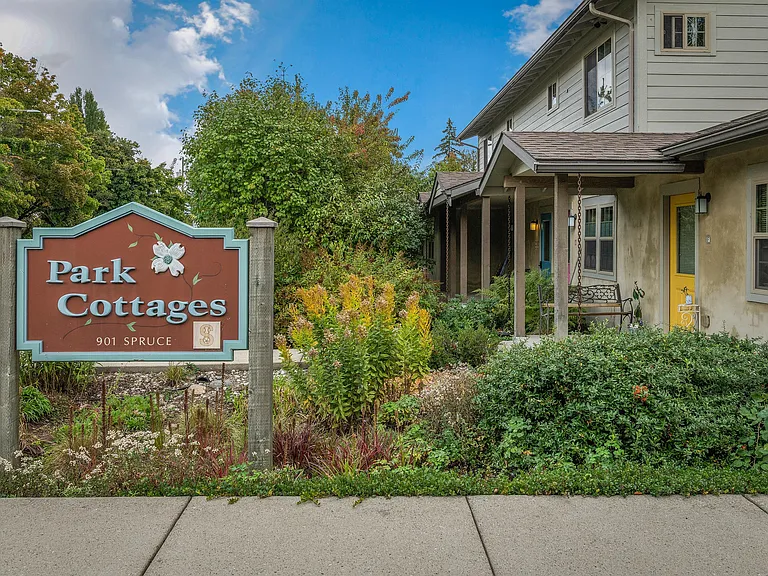 901 Spruce St #M — Photo 16
