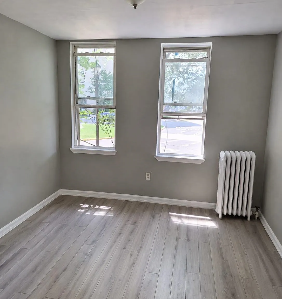 2 bed, 1.0 bath, $1,750 — Photo 2
