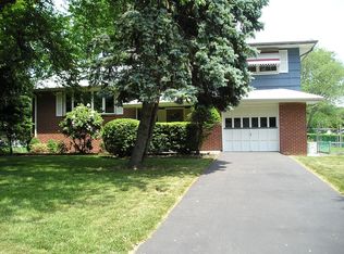 128 Northfield Rd, Parsippany, NJ 07054