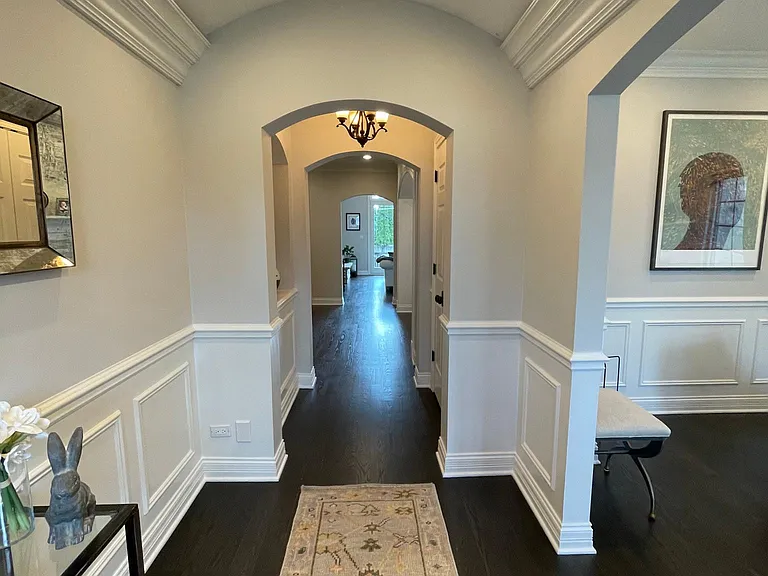 2411 Greenwood Ave — Photo 10