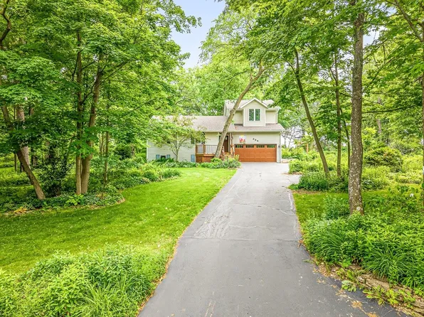 384 Orleans Dr, Davis, IL 61019