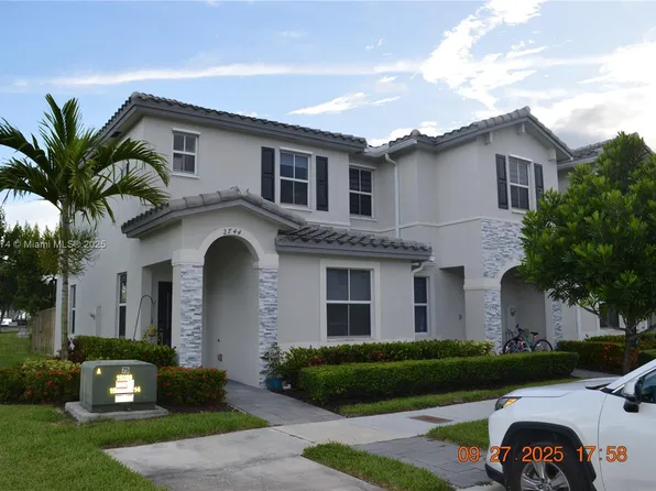 2744 SE 19th St, Homestead, FL 33035