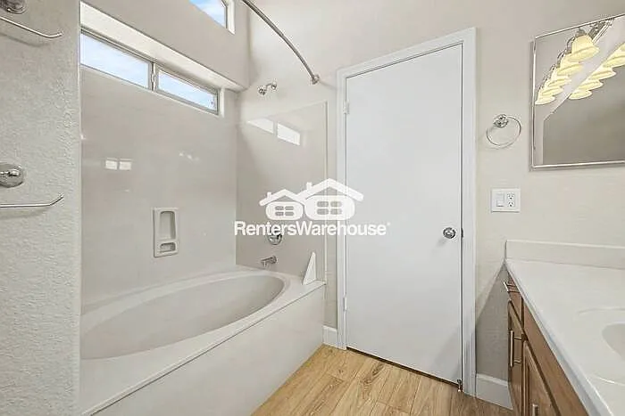 29169 N Rosewood Dr — Photo 16