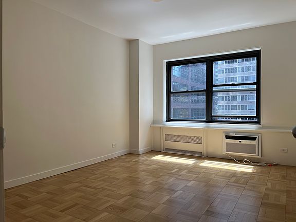 3rd image of 412 E 55th St APT 9H