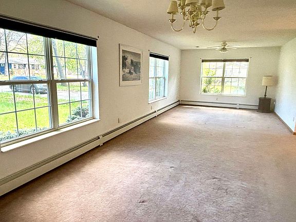 3rd image of 8255 N Seminole Pl