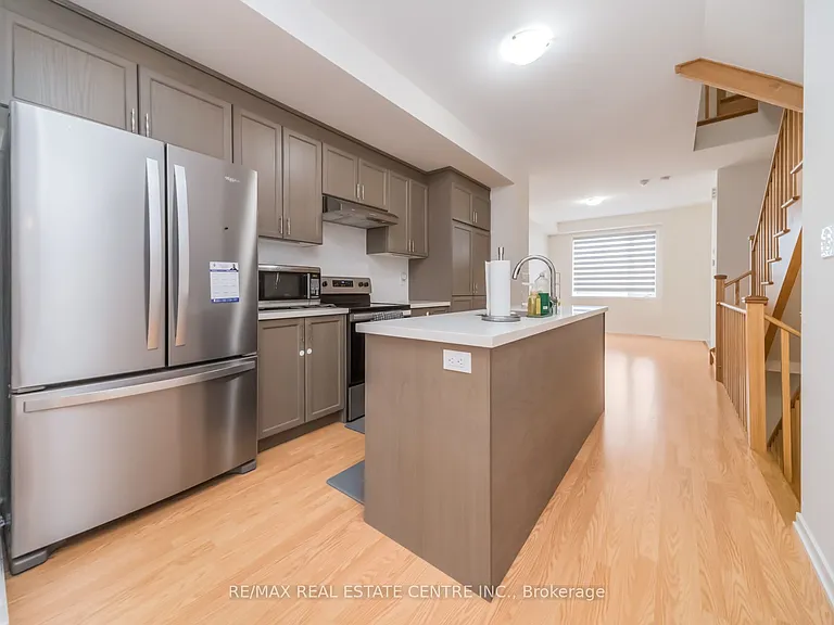 30 Lambert Ln — Photo 9