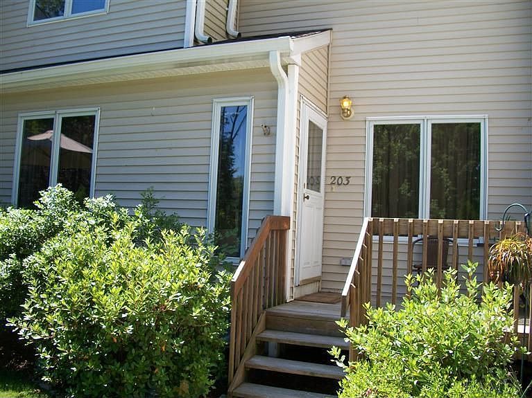 1st image of 203 Virginia Woods Dr