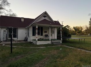 720 Magnolia Dr, Inkster, MI 48141