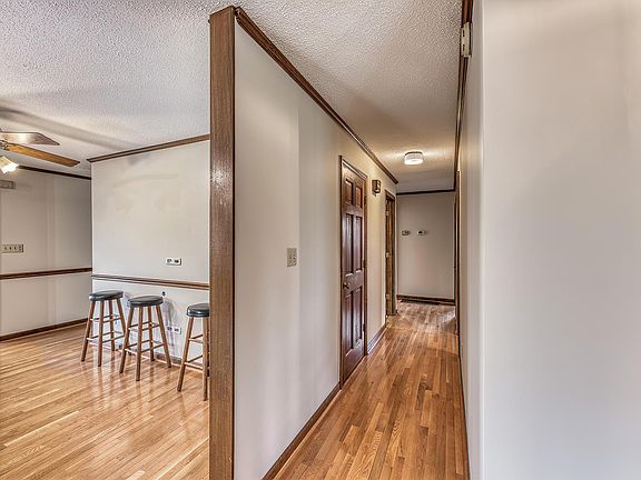 5th image of 145 Patriot Cir