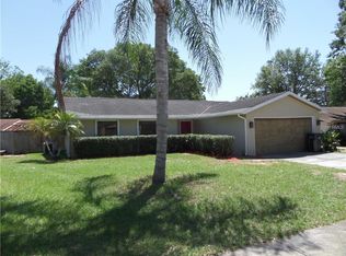 1315 Oakcrest Dr, Brandon, FL 33510