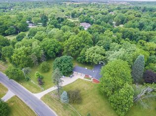 3910 Stewart Rd NE, Iowa City, IA 52240