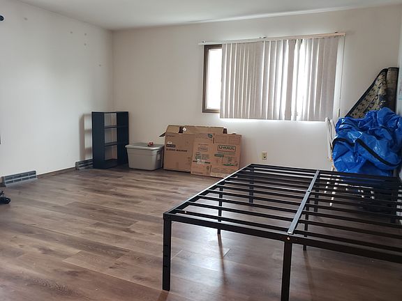 2nd image of 13 Meadowlark Dr