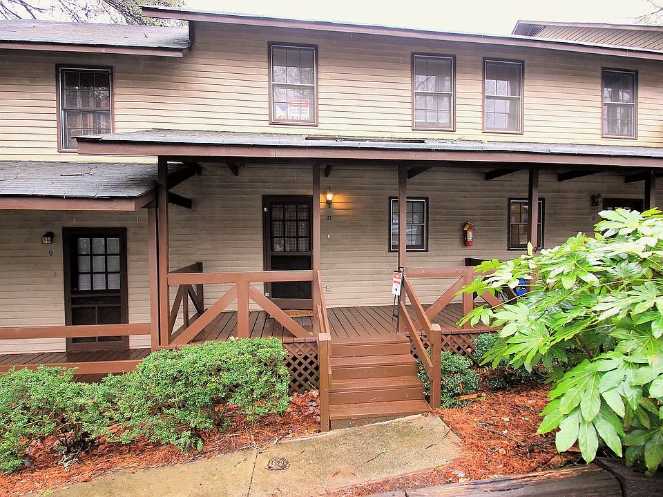2nd image of 10 Mountain View Ct