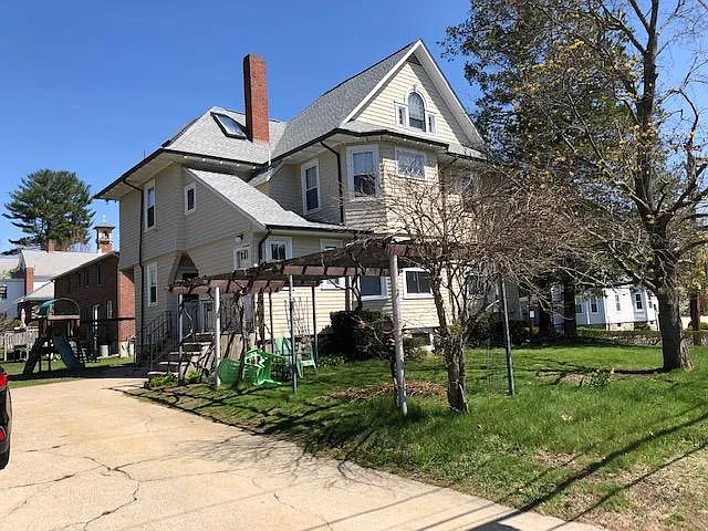 65 Oak St #B — Photo 10