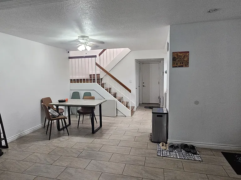 2060 E 5th St — Photo 12