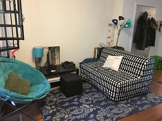 Rented by HIllside Parsons, LLC | media 9