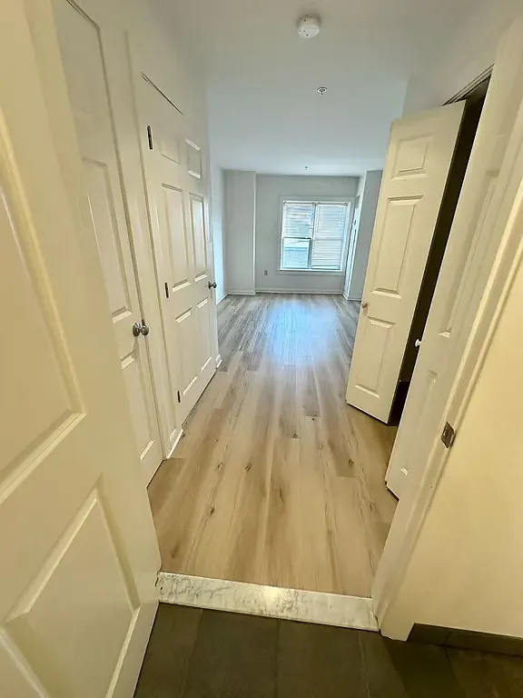 3 bed, $5,200 — Photo 2