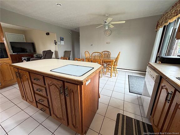 3rd image of 115 Gagnon St