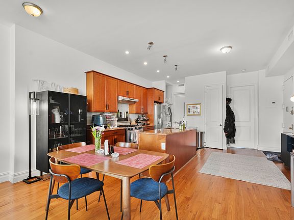 3rd image of 278 Court St APT 2