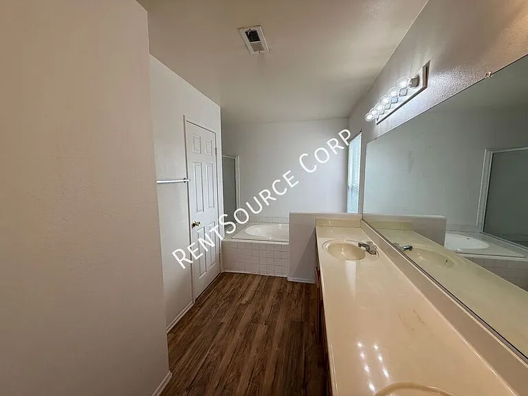 42456 Coronet Ct — Photo 23