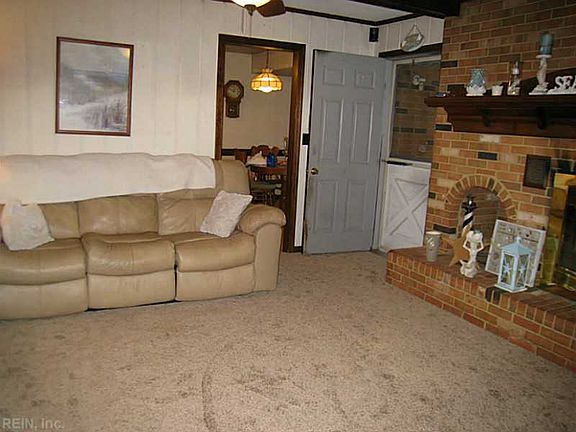 5th image of 933 Hanbury Ct