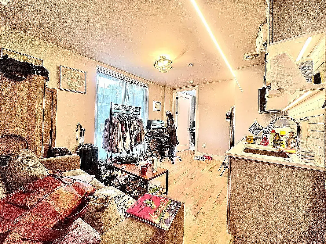 13 Jefferson Street — Photo 3